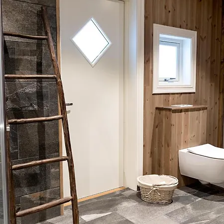 Lykkeli * Странда